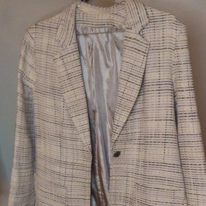 Elegant Women's Striped Blazer